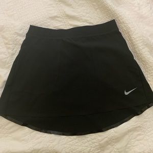 A Nike Golf Tour Performance Dri-Fit skirt